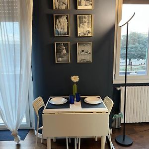 Deluxe Studio
